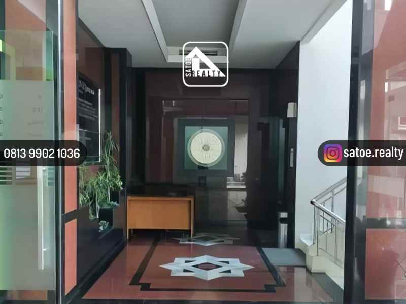 gedung kantor komersial 4 lantai di gondangdia menteng
