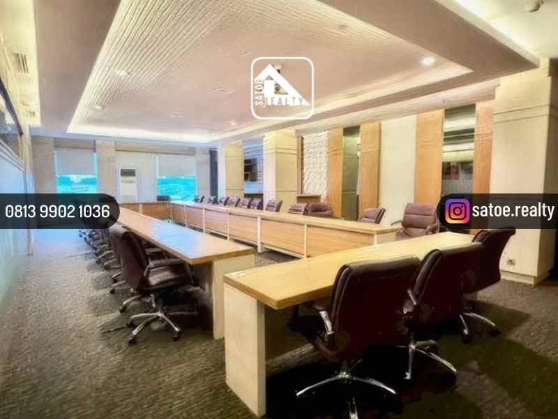 gedung kantor komersial 4 lantai di gondangdia menteng
