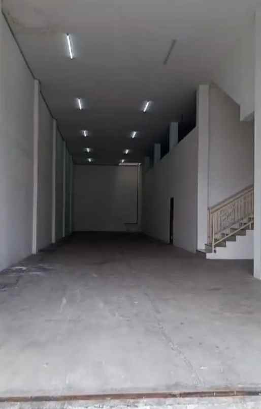 gudang daerah kenjeran luas 9