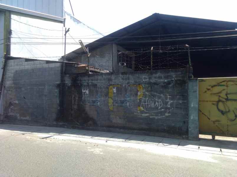 gudang dijual lokasi dukuh kupang surabaya barat