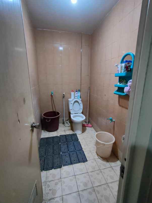 jual rumah bentuk ruko
