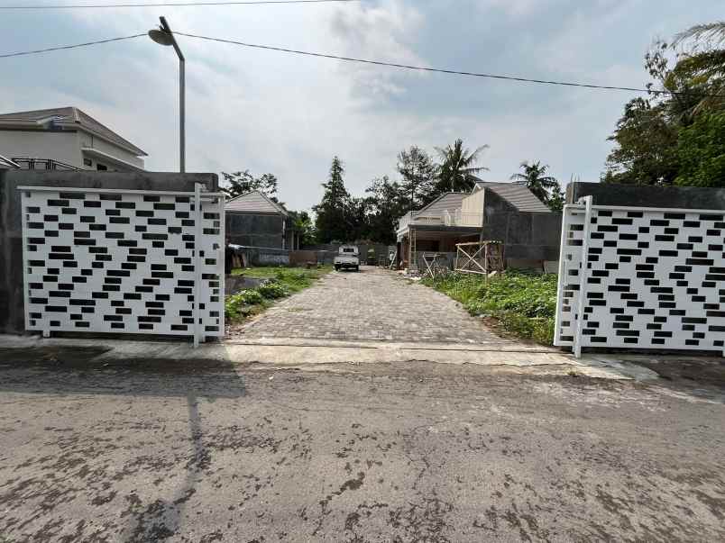 jual rumah desain kekinian clasic modern nyaman