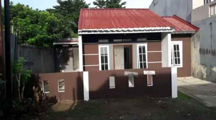 jual rumah di acropolis cibinong