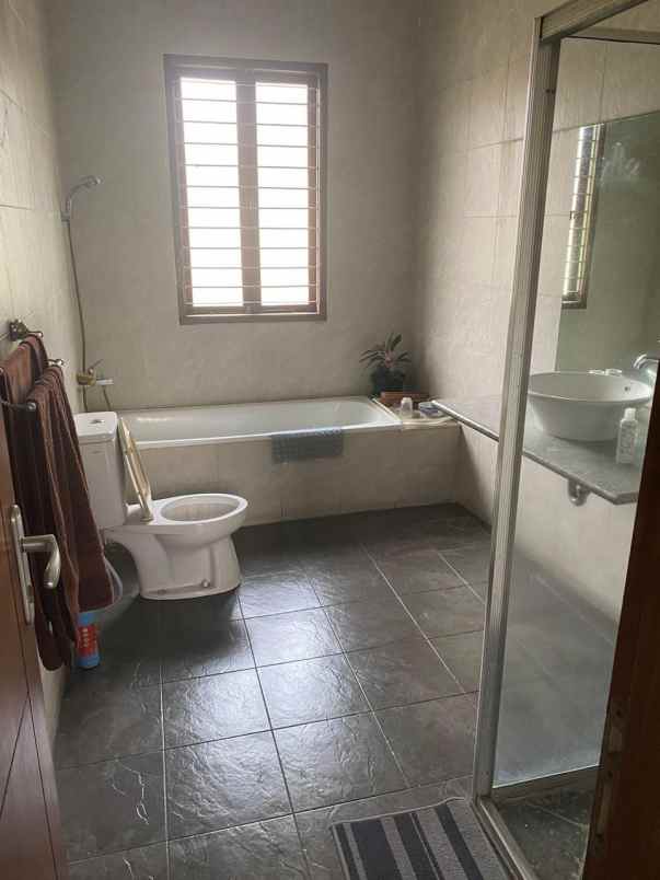 jual rumah di cilandak barat jakarta selatan