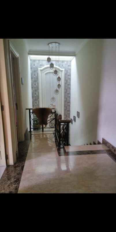 jual rumah furnished mewah daan mogot baru