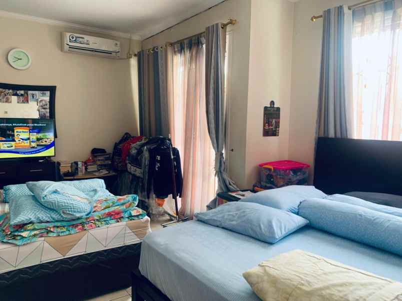 jual rumah kota wisata