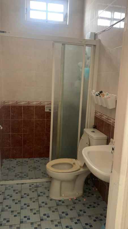 jual rumah kota wisata