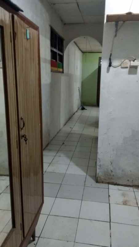 jual rumah lokasi strategis