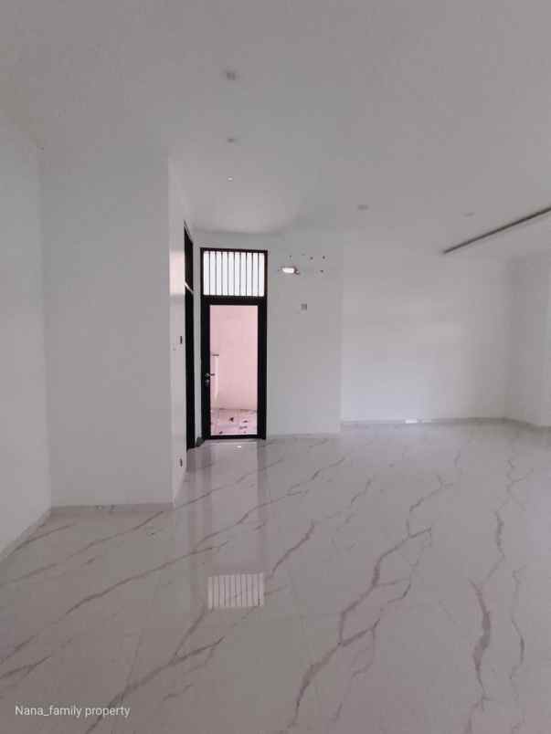 new listing tanah 612 m di jaksel harga menarik