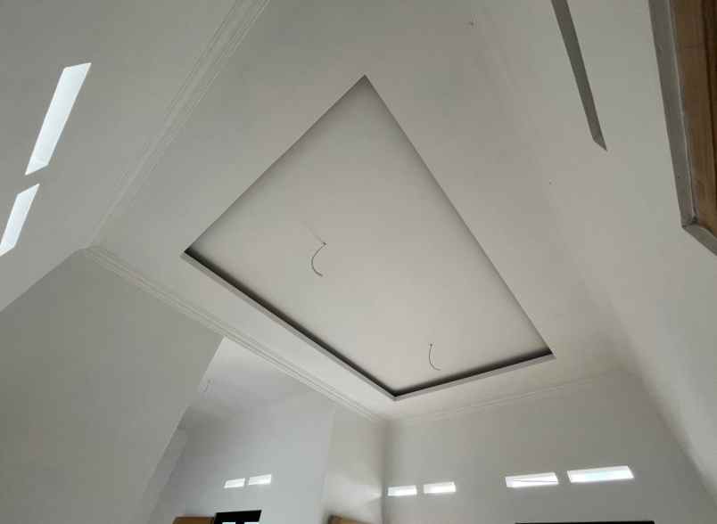 perumahan pesan bangun 2 lantai dekat luwes gentan