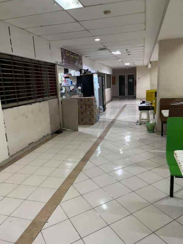 ruang usaha foodcourt di apartemen center point bekasi