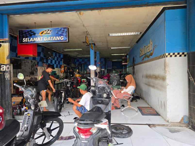 ruko 3 lantai raya manukan lor surabaya barat