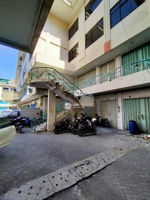 ruko jejer pasific megah raya dupak pusat kota