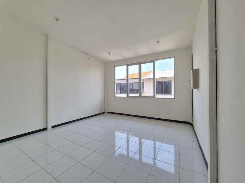 ruko klampis square surabaya