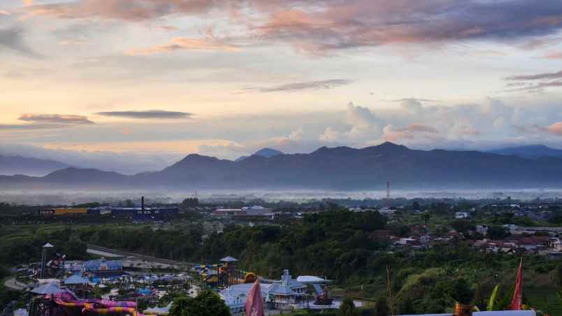 rumah 2 lantai di bandung barat