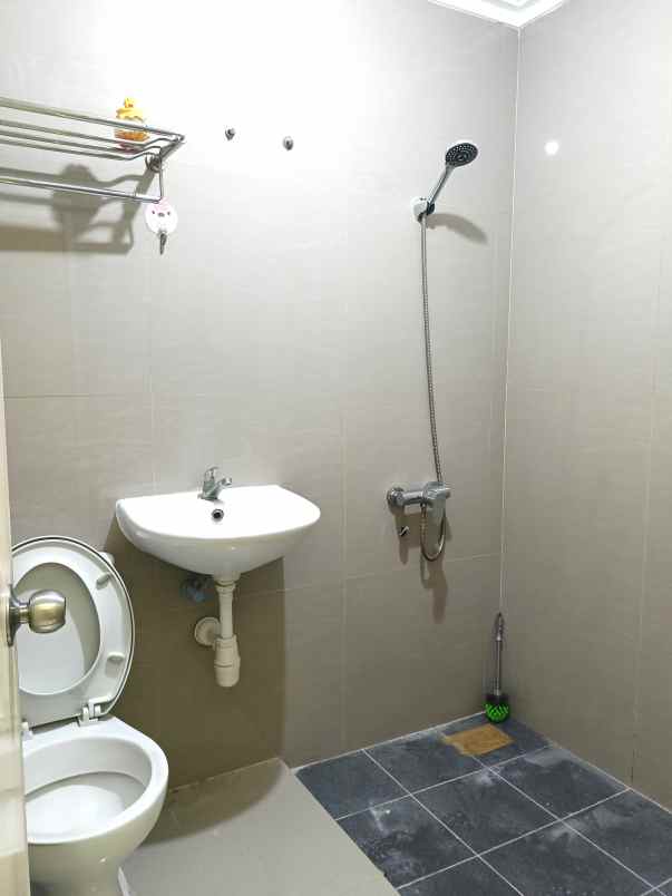 rumah 6x18 108m type 3kt kelapa gading jakarta utara