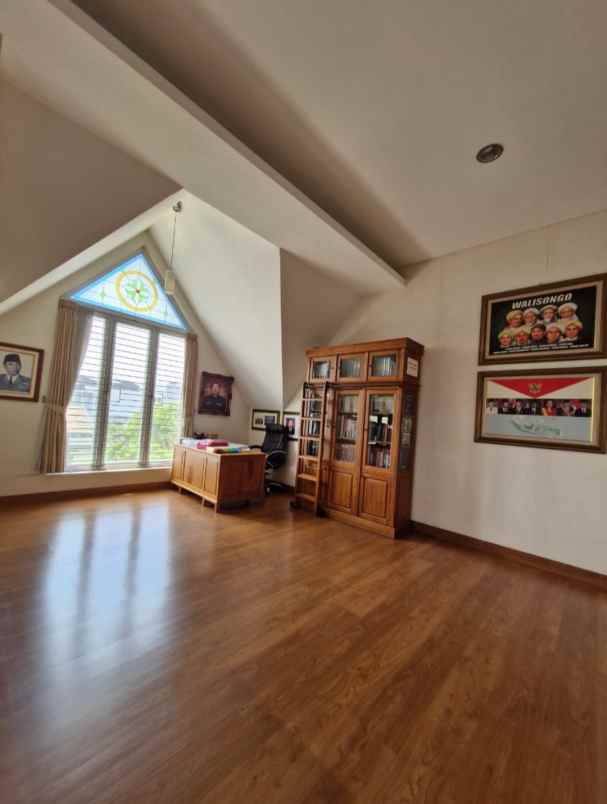 rumah bagus siap huni di pondok indah jakarta selatan