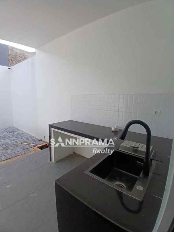 rumah baru 2 lantai di tanah baru beji depok imlash