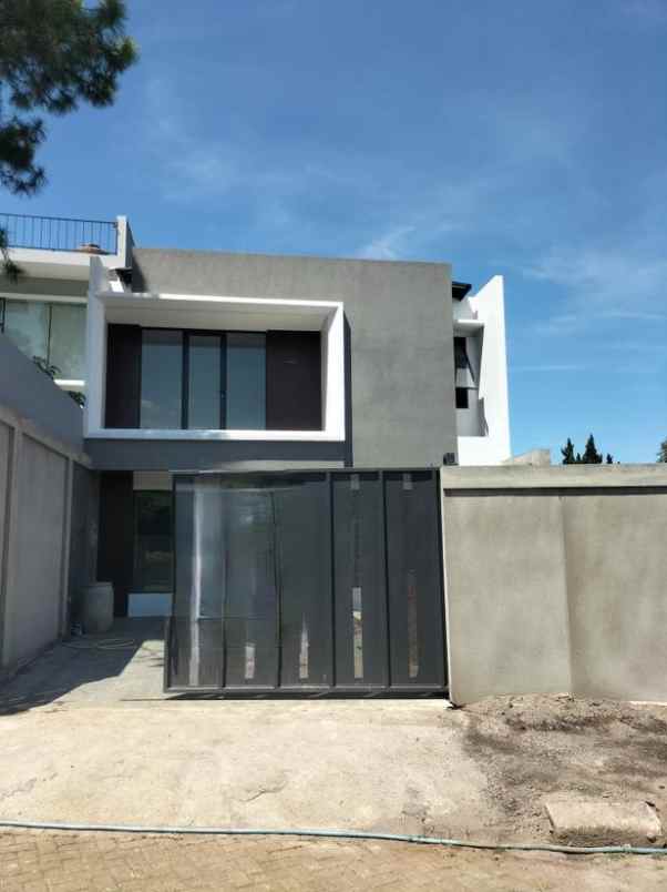 rumah baru di kawasan bandung utara setiabudi regency