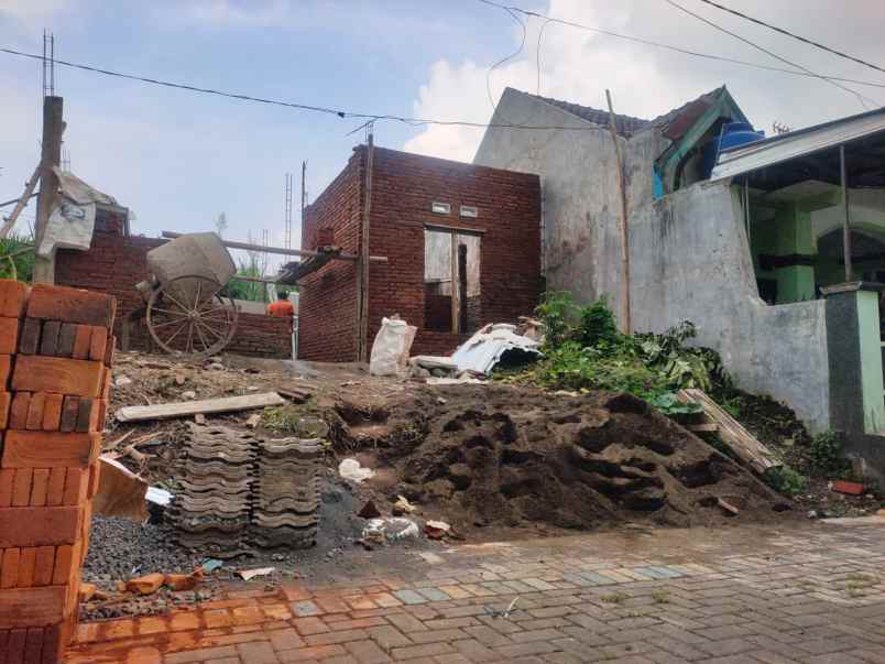 rumah baru lokasi asrikaton malang