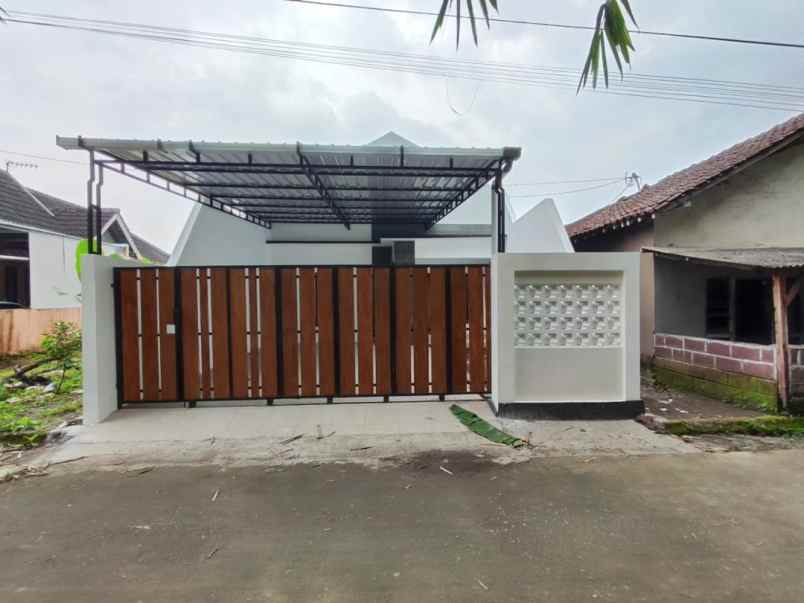 rumah baru siap huni di ngemplak dekat ke jogja bay