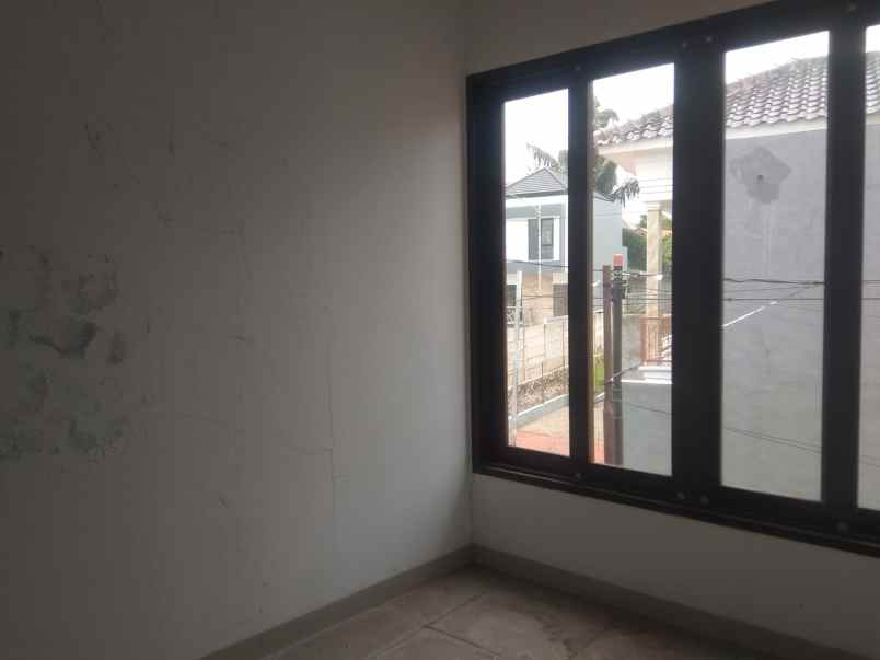 rumah budi luhur 2 lt dekat gateway pasteur