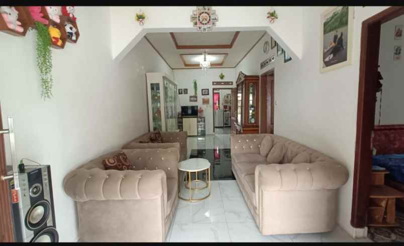 rumah cantik daerah ngamprah bandung