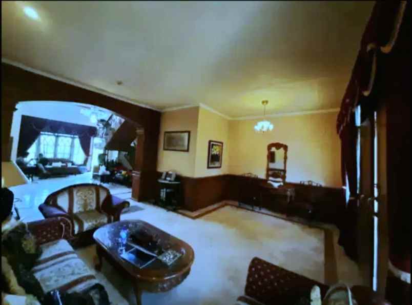 rumah cantik di komplek batununggal indah bandung