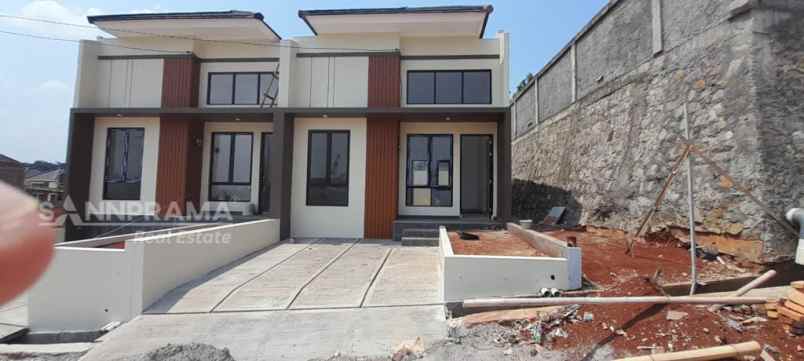 rumah cantik ready di pusat kota cibinong