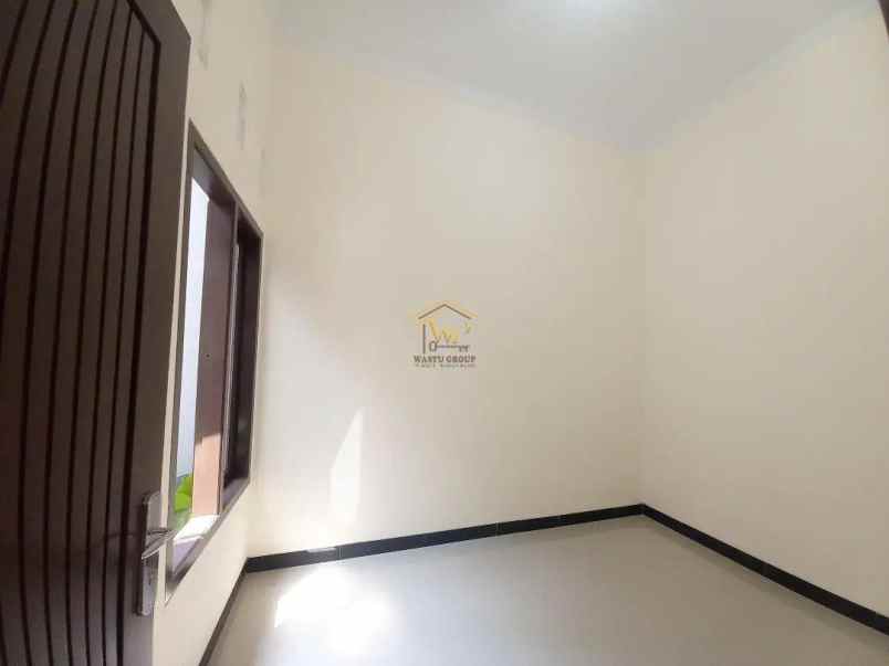 rumah cantik siap huni dekat maguwoharjo sleman