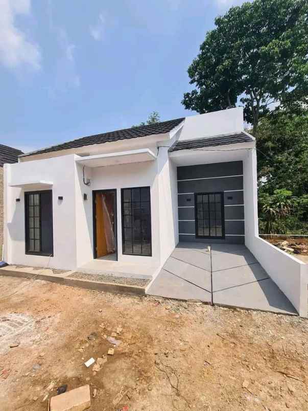 rumah cash modern dengan fasilitas terbaik