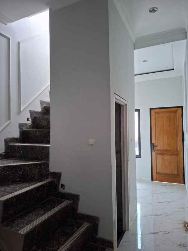 rumah cipayung setu jakarta timur cluster 2 lantai