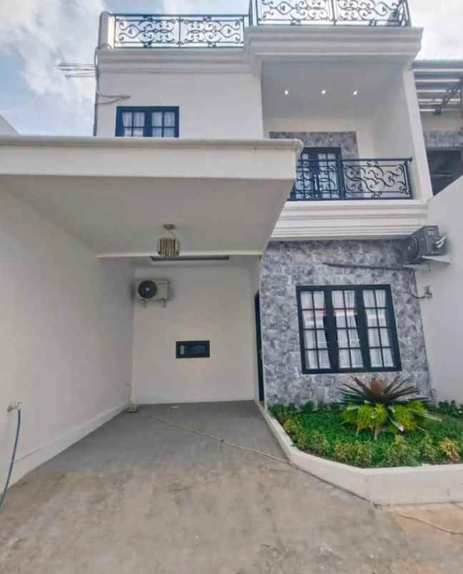rumah cluster 2 5 lantai 800 jutaan cimanggis depok
