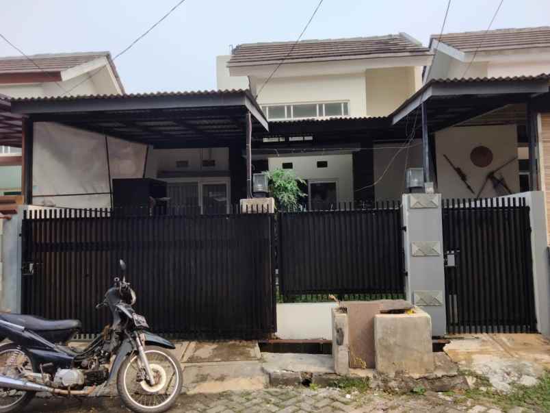 rumah cluster cantik jombang ciputat tangerang selatan