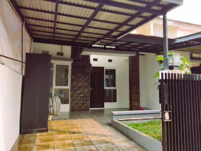 rumah cluster cantik jombang ciputat tangerang selatan