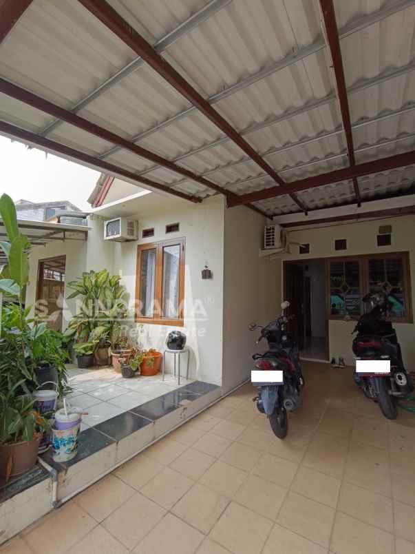 rumah dalam cluster di bukit rivaria sawangan ph