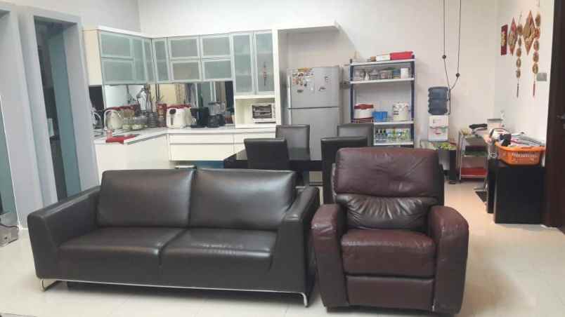 rumah darmo permai timur strategis siap huni