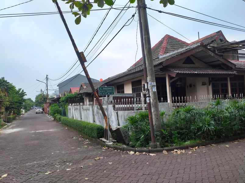 rumah di ciledug komplek japos tanah luas