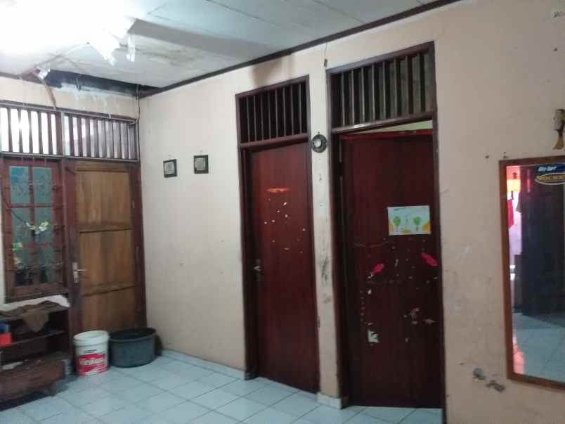 rumah di ciledug komplek japos tanah luas