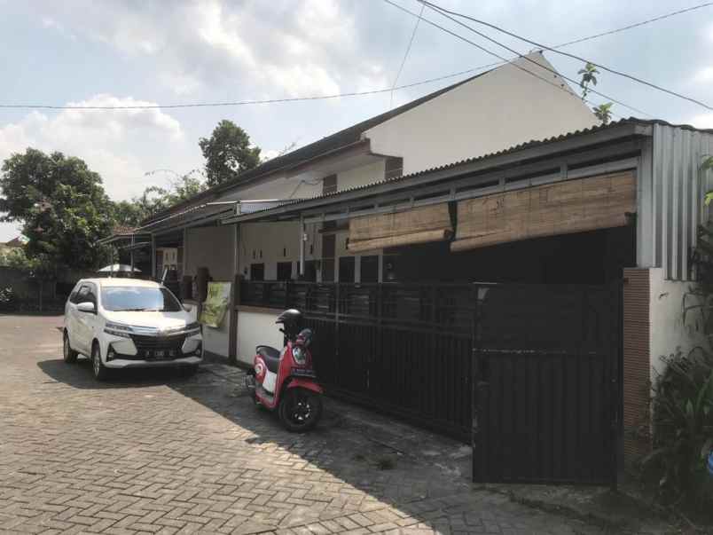 rumah di perumahan permata indah jember