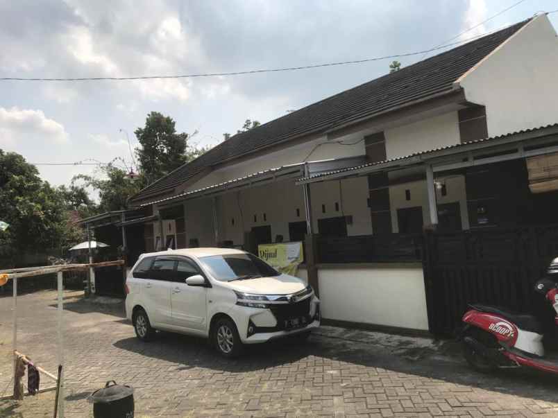 rumah di perumahan permata indah jember