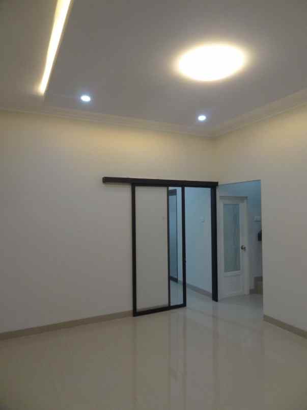 rumah di rawalumbu dekat sekolah melati