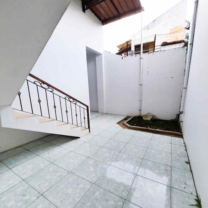 rumah dijual 2 lantai di kudus dekat kampus iain kudus