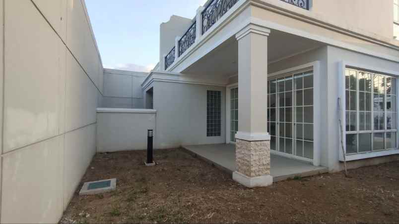 rumah dijual di podomoro park land