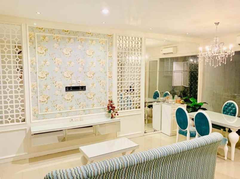 rumah dijual disewakan royal residence surabaya barat