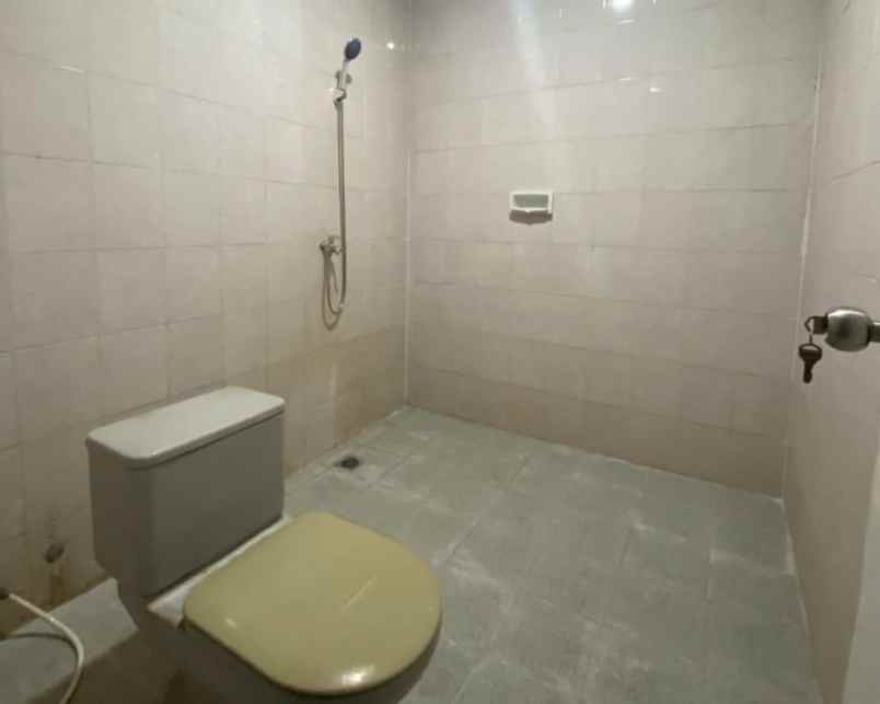 rumah dijual menteng metropolitan cakung jakarta timur