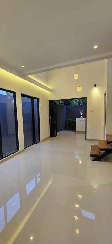 rumah dijual type mezanine di jl kaliurang km 10 jogja