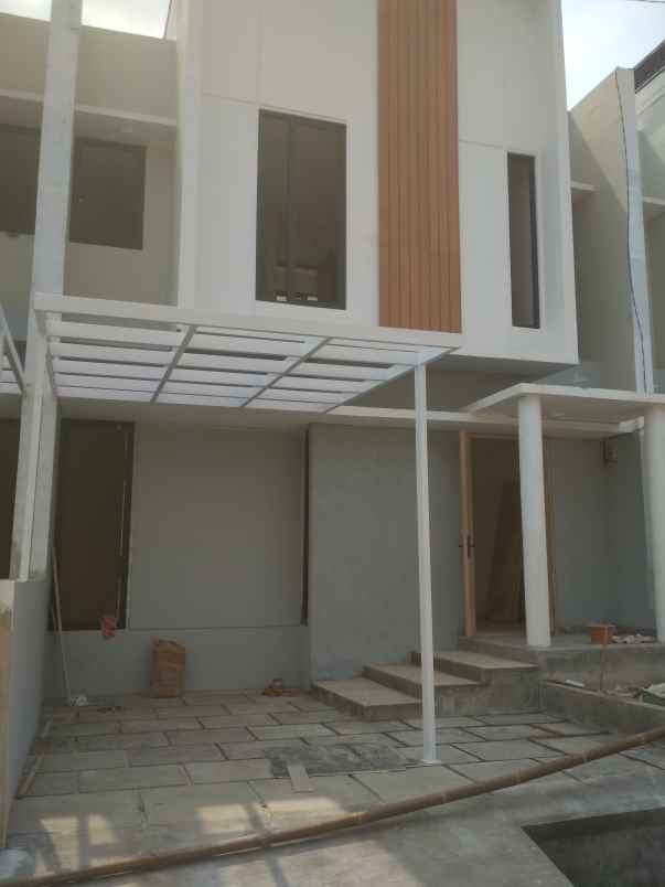 rumah dua lantai harga minimalis