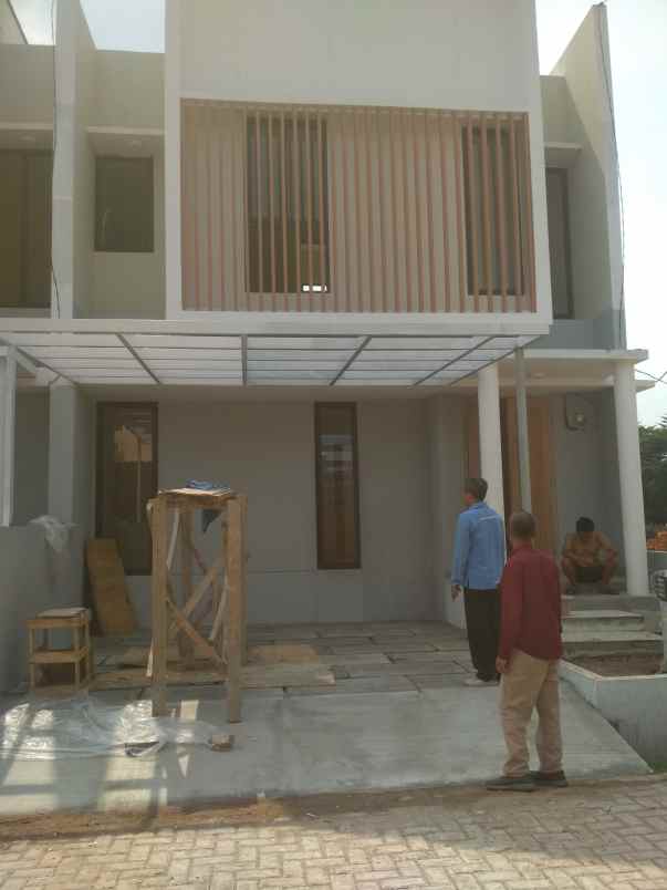 rumah dua lantai harga minimalis