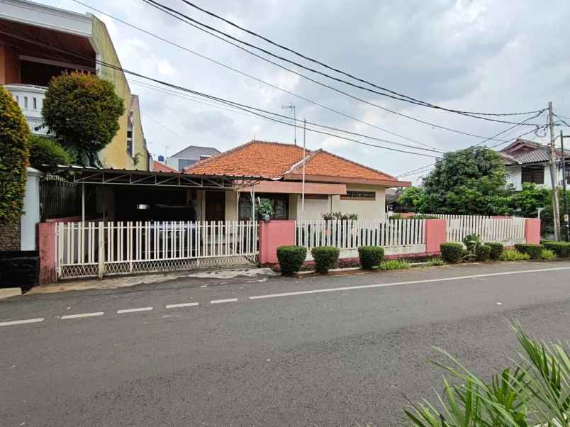 rumah hook hitung tanah lokasi nyaman di duren sawit